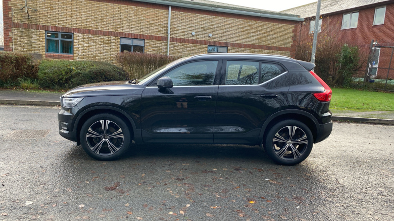 Volvo Xc40 2.0 B4P Inscription Pro 5dr Auto Petrol Estate